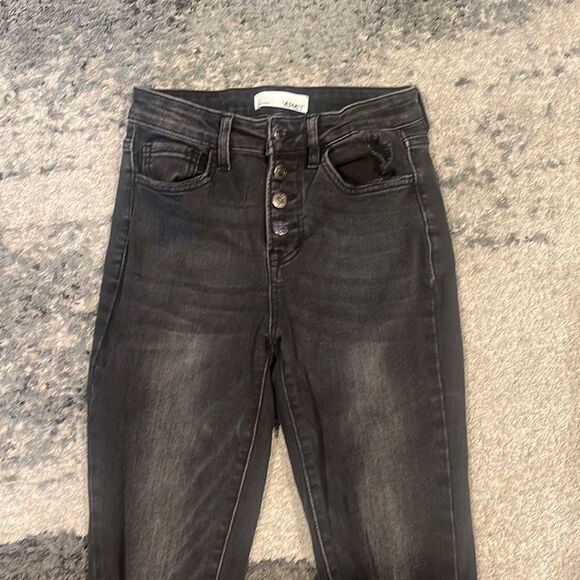 VERVET RIPPED Knee Button Fly sculpted skinny jeans - Picture 2 of 5